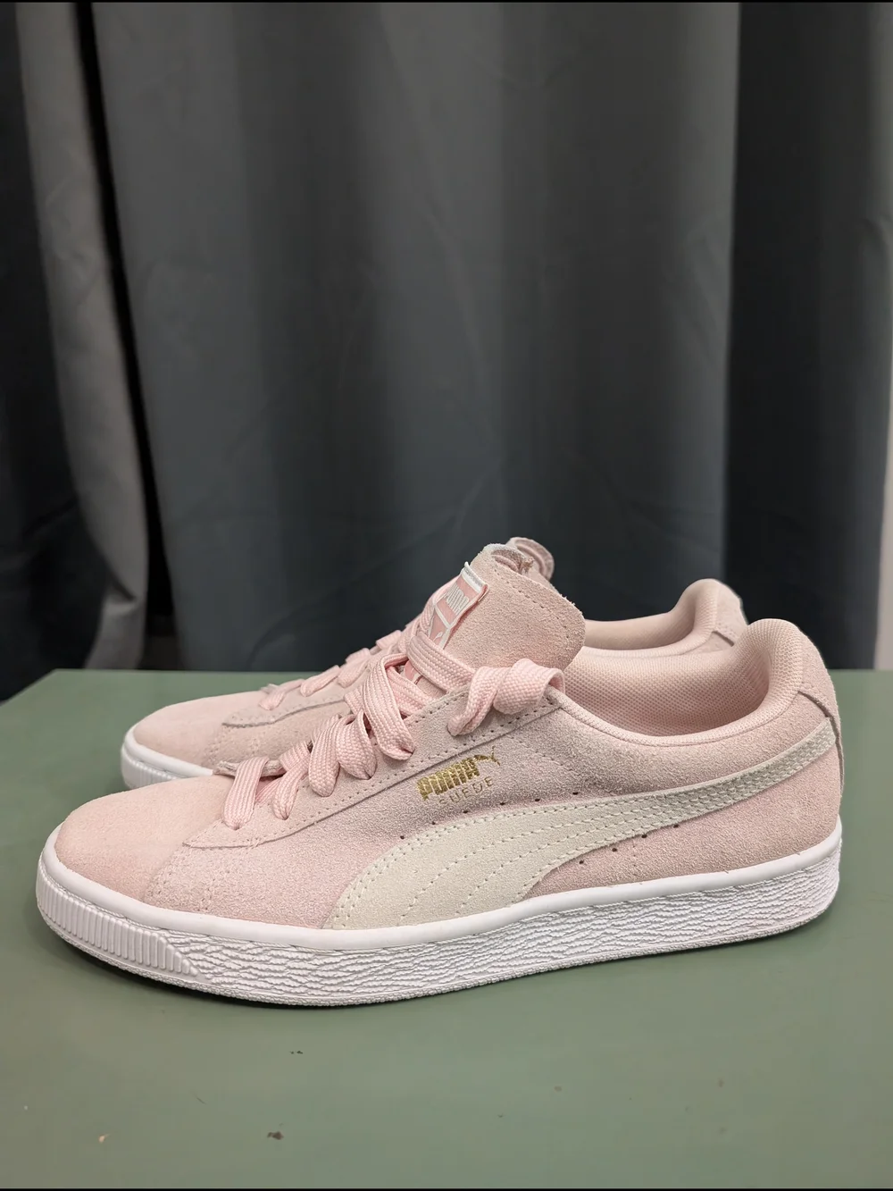 Puma Suede Women's Sneakers in Light Pink with Cream Accent SZ 8